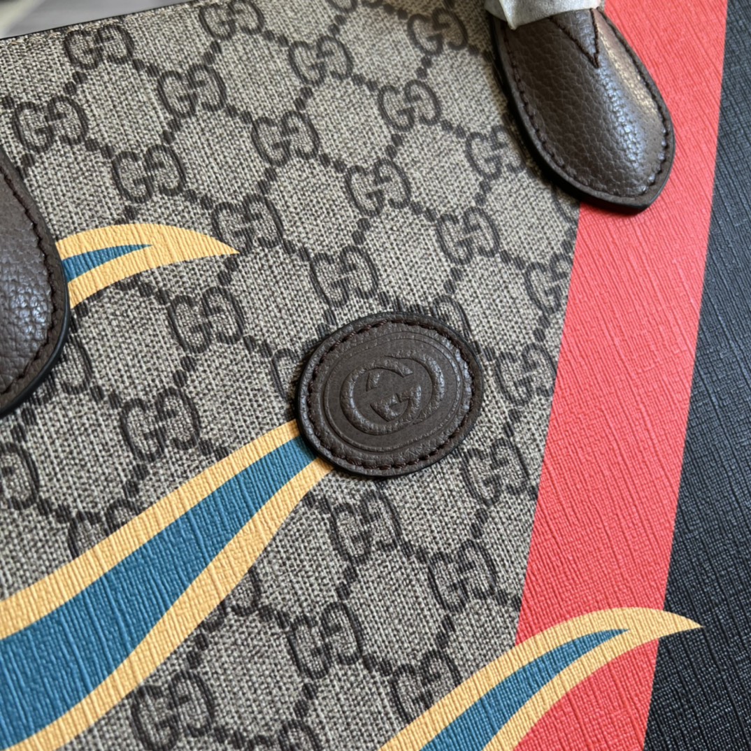 Gucci Shopping Bags